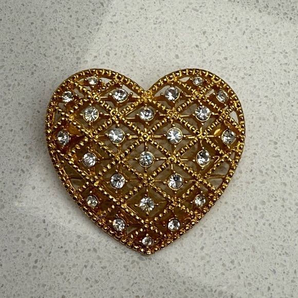 Vintage Gold Tone Heart Brooch with Rhinestones - Picture 2 of 9